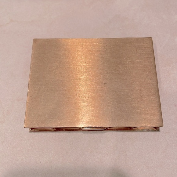 Vintage Volupte Compact Case Mirror Gold Tone Geometric Design Circa 1950’s EUC - Picture 3 of 15